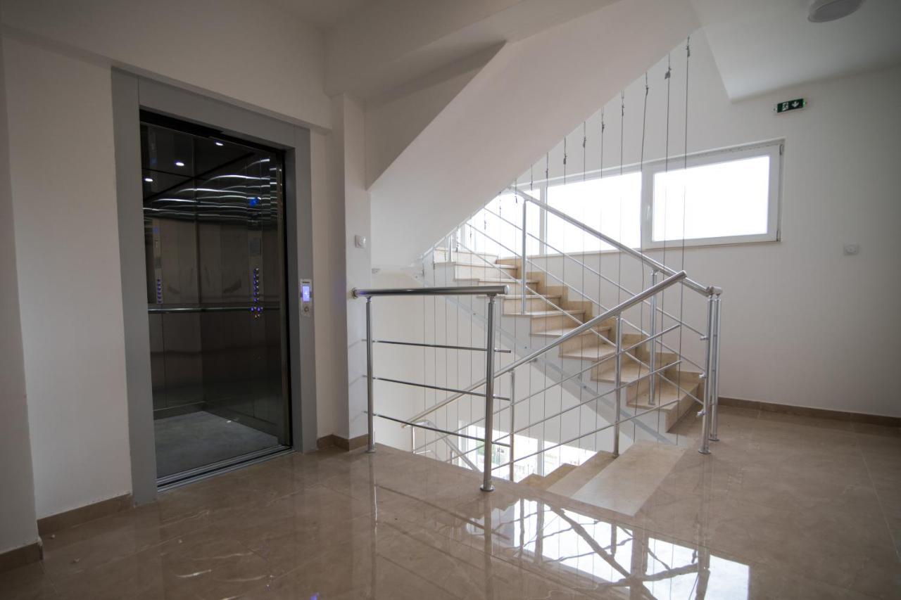 July Apartman